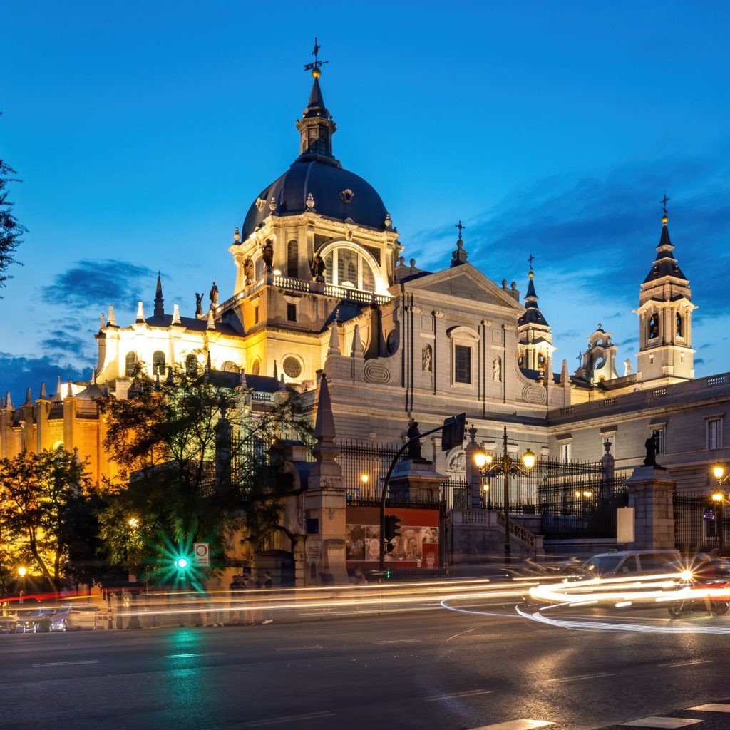 cathedral saint mary center madrid night min 2 1024x1024 - Madrid Oeste - networking coworking emprededores empresarios