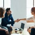 Cuando el negocio se vuelve humano: por qué las relaciones interpersonales siguen siendo la ventaja decisiva